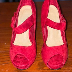 Red dress shoes new great for parties going out size 8